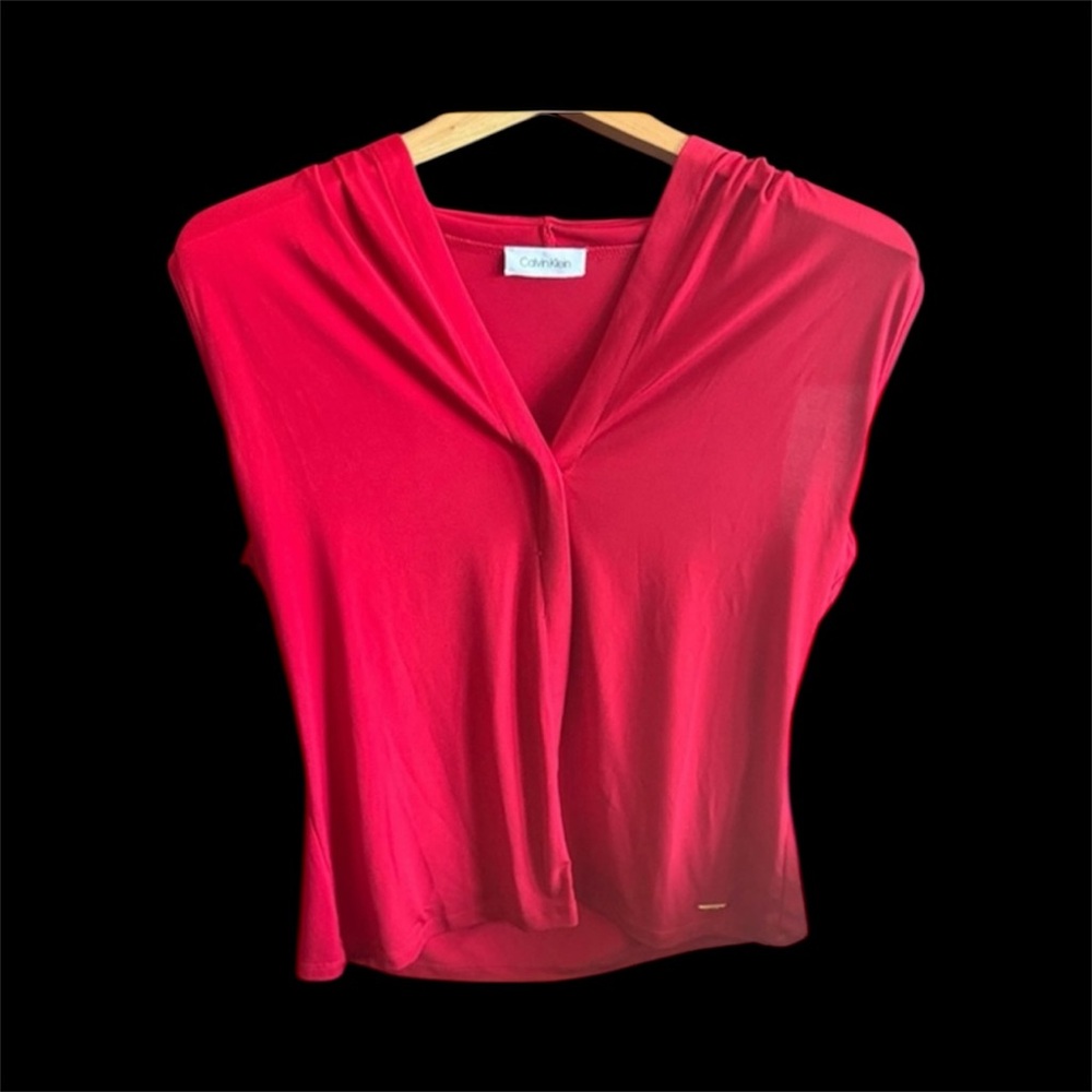 Calvin Klein Size Large V Neck Vibrant Red Blouse Activewear or Work Attire Top